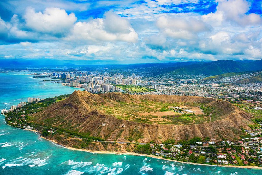 Diamond Head – miệng núi lửa huyền thoại của Hawaii